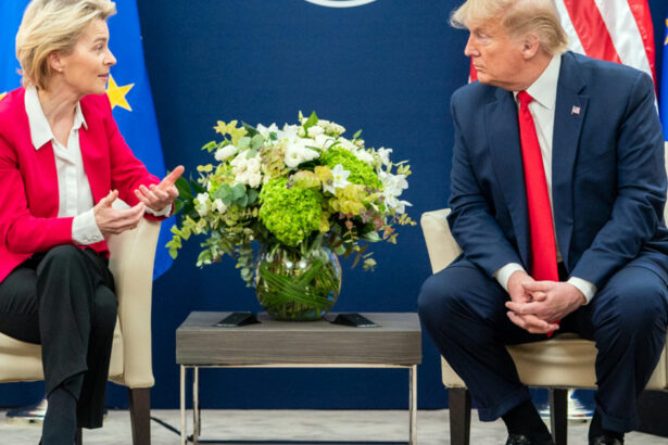 ursula von der leyen a anuntat ca se va intalni cu donald trump duminica in scotia 6883c078ddaf9