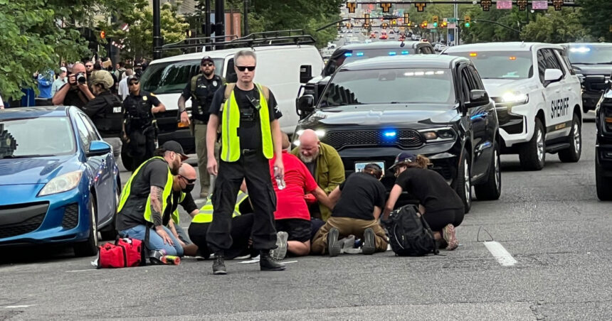 video atac armat intr o biserica din kentucky doua persoane au fost ucise iar alte doua ranite grav 6874b7f279adf