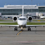 video aterizare de urgenta a unui avion american cu destinatia amsterdam 25 de persoane au fost ranite din cauza turbulentelor puternice 688b20416af49