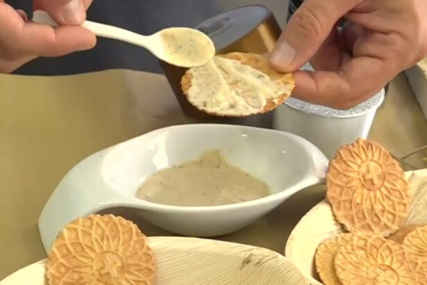 video biscuitii care nu ingrasa sunt sanatosi si pot inlocui o masa inventia studentilor din galati premiata deja la nivel international 68660519de4a8