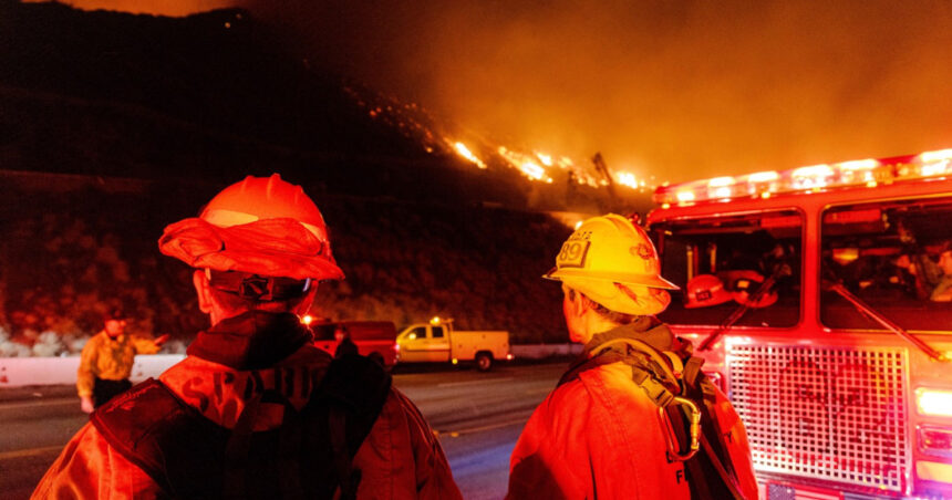 video california se lupta cu madre cel mai mare incendiu de vegetatie din acest an peste 300 de pompieri mobilizati sa stinga flacarile 68678154d933c