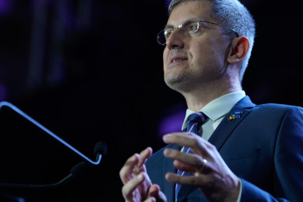 video cat va rezista coalitia de guvernare in ochii europarlamentarului dan barna as vrea sa cred ca exista maturitate 6884d3e480b6f