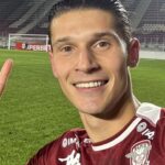 Ce a declarat Alex Dobre despre Costel Gâlcă și care este obiectivul său cu Rapid 3 video ce a spus alex dobre despre costel galca si ce tinta si a fixat cu rapid 686cdba6e9bc6