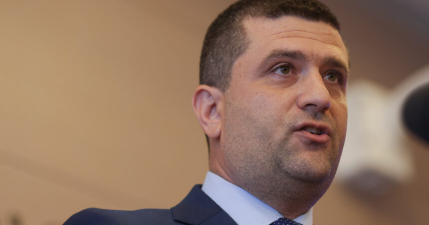video cladire a ministerului economiei folosita gratis de privati timp de 18 ani dezvaluirile lui radu miruta am ordonat evacuarea 687e7dfa41e0f