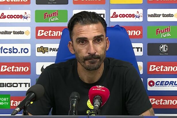 video elias charalambous acuza dupa ce tarnovanu a luat rosu in fcsb farul 10 12 jucatori trebuiau eliminati 6885cf8a93b3e