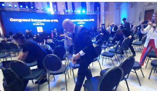 video ilie bolojan a facut curat in sala de la parlament unde a avut loc congresul pnl inainte de anuntarea votului 687262a52934c