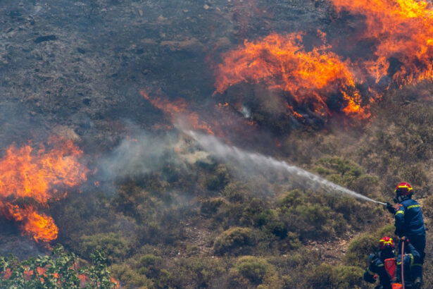 video incendii puternice in halkidiki si creta unde se afla mii de romani vacante distruse turisti evacuati de urgenta 6866285a6fadc