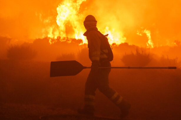 video incendiu puternic de vegetatie in centrul spaniei peste 500 de hectare de padure parjolite si sute de localnici evacuati 688a0a85d4d9f