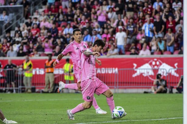 video lionel messi 6 duble 6 premii argentinianul face legea in acest sezon din mls 687ddfa07ec58