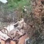 video momentul in care politistii de frontiera ucraineni lovesc un centru de drone si buncare rusesti in regiunea kursk 6864ec7aefc80