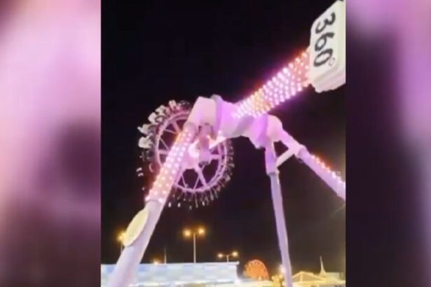 video momentul in care un carusel se rupe in doua intr un parc de distractii din arabia saudita 23 de oameni au fost raniti 688b83a0a4fa0