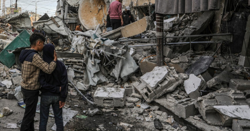 video murim sub privirea intregii lumi copii ucisi in gaza in timp ce asteptau la coada pentru a primi medicamente 686ff6629bad0