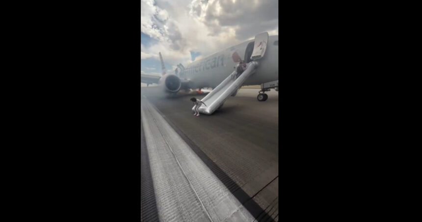 video nou incident aviatic pasagerii unui avion au fost evacuati pe tobogan dupa ce aeronava a luat foc 688608d1aa3aa