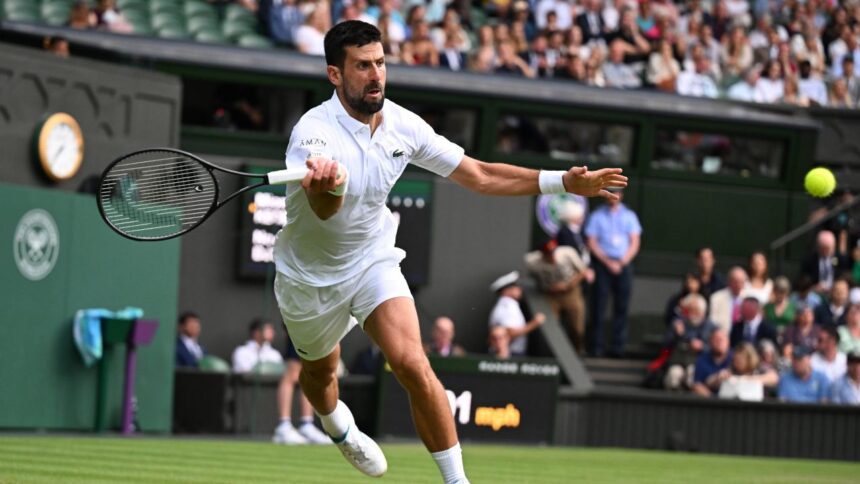 video novak djokovic o noua demonstratie de forta la wimbledon a bifat si un 6 0 in victoria cu numarul 100 pe iarba londoneza 686a0e7b7c4f9