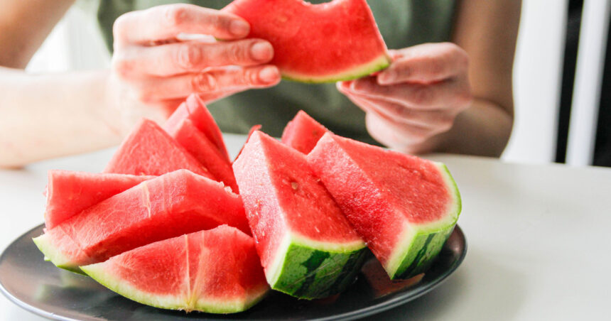 video pepenele fructul vedeta al verii de ce trebuie sa tinem cont atunci cand alegem pepenele din piata recomandarile expertilor 68847032aa97d