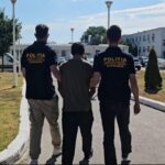 video piroman pe doua roti barbatul care a incendiat trei masini a mai fost urmarit de politie in trafic si si a abandonat motocicleta in tomis nord 687eb39986c73