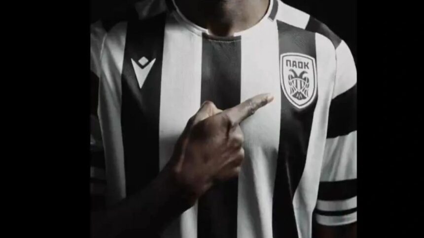 video sarbatoare la paok grecii au prezentat tricoul istoric pentru centenar intr un mod spectaculos 687698377e167