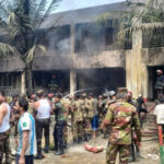 video un avion militar de antrenament s a prabusit intr un campus scolar din bangladesh cel putin o persoana si a pierdut viata 687e18e152e55