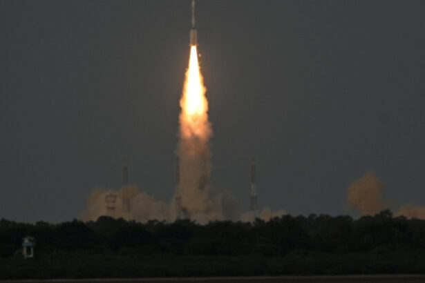 video un satelit revolutionar lansat de india si sua va detecta din spatiu cutremure alunecari de teren si topirea ghetarilor 688a3c53accd4