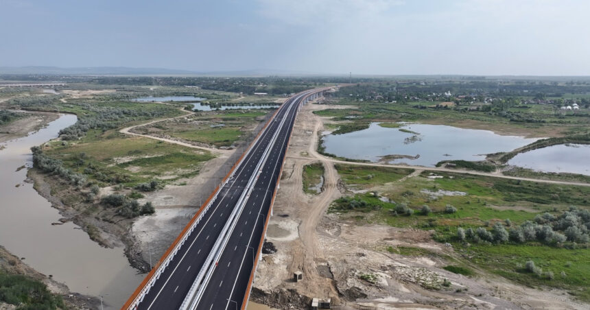 videofoto autostrada moldovei a7 al doilea cel mai lung pod rutier din romania deschis circulatiei 6870ccde4503a