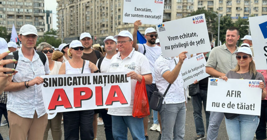 videofoto protest al sindicalistilor in piata victoriei sunt nemultumiti ca masurile guvernului afecteaza administrarea fondurilor europene 6876084cb32f9