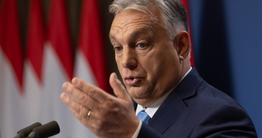 viktor orban prezent la baile tusnad pentru traditionalul discurs peste 7 000 de persoane inscrise sa l asculte pe premierul ungar 68849a9b43a0c