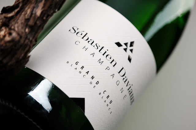 vinul zilei un blanc de blancs cu note de briosa aluat de biscuiti caise mar verde lamaie confiata si nuante florale o sampanie prietenoasa proaspata si echilibrata 686770a97f2ae