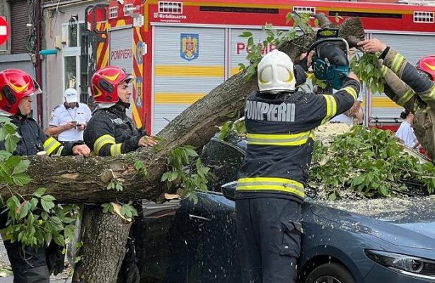 vremea severa a facut ravagii in intreaga tara vezi bilantul realizat de salvatori in urma furtunilor 6879fdf787685