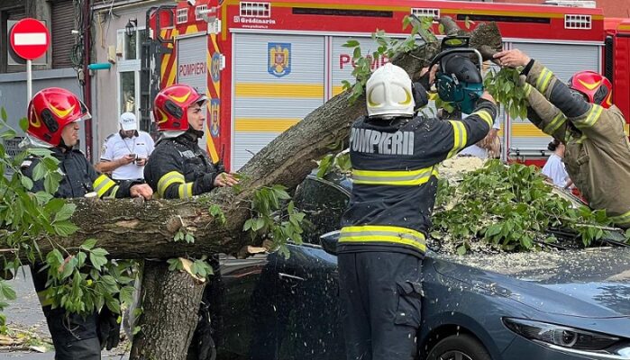 vremea severa a facut ravagii in intreaga tara vezi bilantul realizat de salvatori in urma furtunilor 6879fdf787685