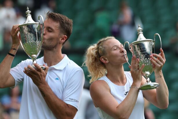 wimbledon 2025 s a acordat primul trofeu katerina iti multumesc 6870a9979a87c