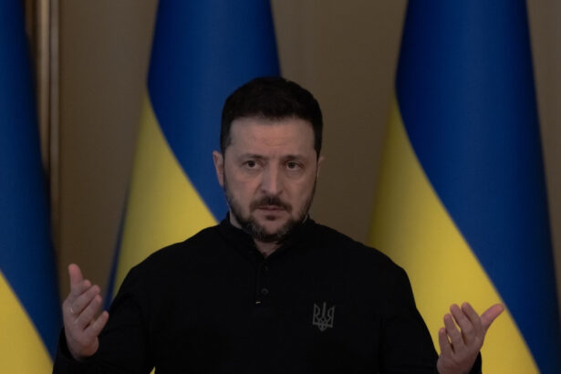 zelenski a anuntat trei prioritati pentru urmatoarea runda de negocieri cu rusia indemnul presedintelui pentru diplomatii ucraineni 687e655cdc6e3