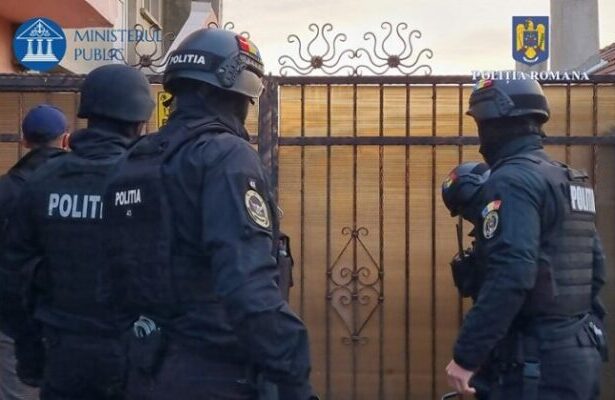 34 de perchezitii in constanta si alte judete la persoane cercetate pentru proxenetism 6895a39a3ee93