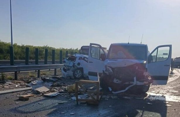 7 autovehicule implicate intr un accident rutier pe autostrada soarelui traficul spre constanta deviat 6899a902c7a5e