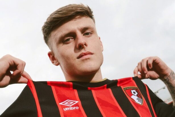 a fost vandut de liverpool si a decis sa isi schimbe numele cum se prezinta acum ben doak noul jucator de la bournemouth 68a43721589d5