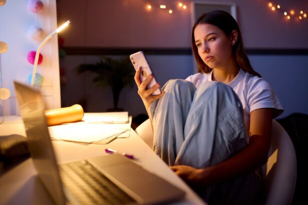 adolescentii nu mai raspund la telefon este aceasta o lipsa de maniere sau o noua tendinta 6898a8ee5e6aa