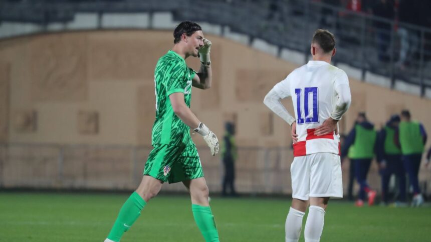 adversara fcsb face afaceri cu miliardarii portarul croatilor a ajuns la cel mai bogat club din campionatul italiei 68b355db22647