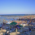 alerta pe plaja din eforie nord o fetita de 10 ani a fost prinsa intre stabilopozi 688e430a2c178