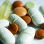 analiza tarifele vamale impuse de donald trump s ar putea transforma intr o amenintare pentru industria farmaceutica globala 6894c8c7b42a3