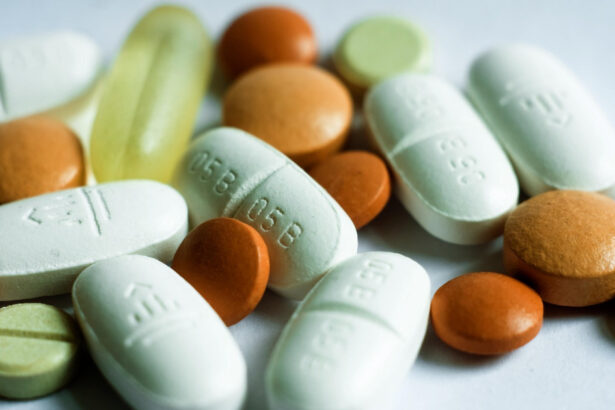 analiza tarifele vamale impuse de donald trump s ar putea transforma intr o amenintare pentru industria farmaceutica globala 6894c8c7b42a3