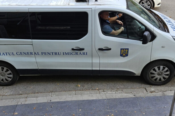 aproape 250 de straini au fost depistati in situatii ilegale in iulie in romania 65 de oameni au fost indepartati sub escorta 68905c8a46cc1