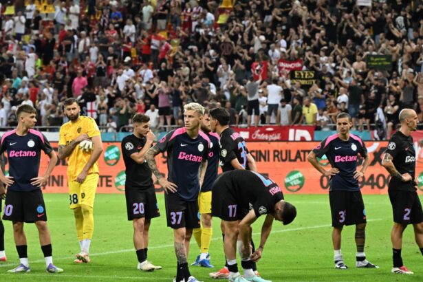 au stat cu capul plecat si au inghitit ce s a intamplat imediat dupa finalul derby ului dinamo fcsb 688ef4f1833eb