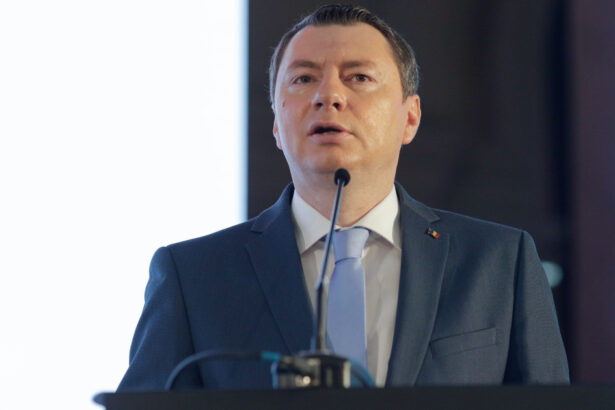 avertisment de la bnr cosmin marinescu reconfirmarea ratingului de tara nu elimina riscurile asociate dezechilibrelor bugetare 688cc0bfa47e2
