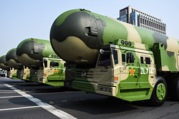 china si ar putea schimba strategia lansarii atacurilor nucleare adoptand una dintre cele mai periculoase politici ale razboiului rece 6894309425425