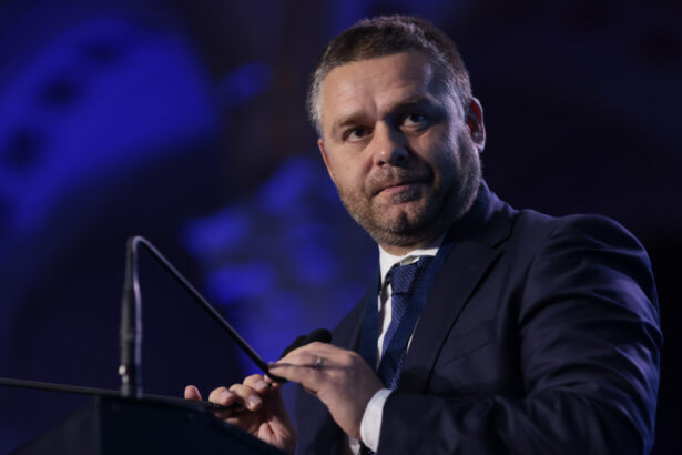 ciucu spune ca pensiile magistratilor atarna mult la buget sunt mai mari decat salariile ministrilor 68af4b5dc6d4e