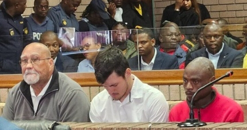 crimele care au infuriat africa de sud un muncitor alb admite ca a hranit porcii cu cadavrele a doua femei de culoare ucise la o ferma 6890de3352543