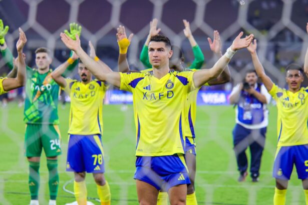 cristiano ronaldo de neoprit la 40 de ani portughezul a reusit un hat trick pentru al nassr intr un amical de gala 6895a52ea051e