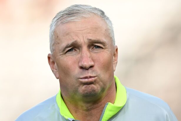 dan petrescu in anglia victor becali anunta au mai fost discutii 68aca5ccbbec4