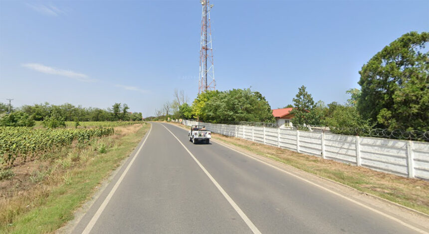 din toamna ar putea incepe lucrarile de amenajare a drumului ce va uni pista de biciclete din vama veche de trotuarul din 2 mai 68a8435138f0e