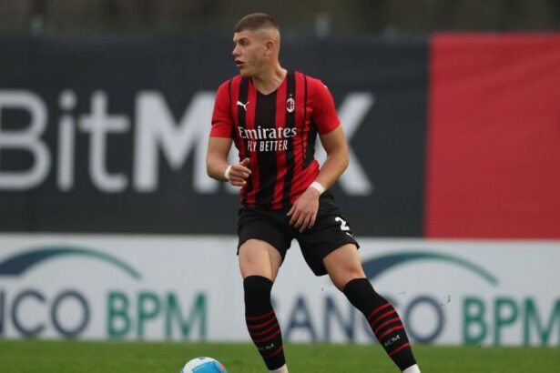 dinamo a incercat sa dea lovitura insa salariul cerut de fotbalistul de la ac milan a dinamitat negocierile 68af25a4666b5