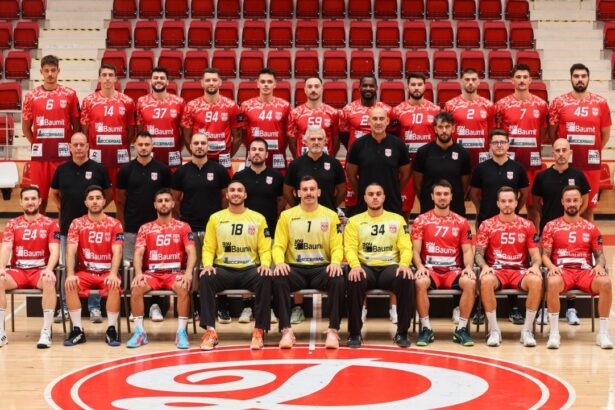 dinamo nu glumeste n a avut mila in primul meci din campionat cu u cluj liga zimbrilor se vede pe pro arena si voyo 68b1e12fb0831